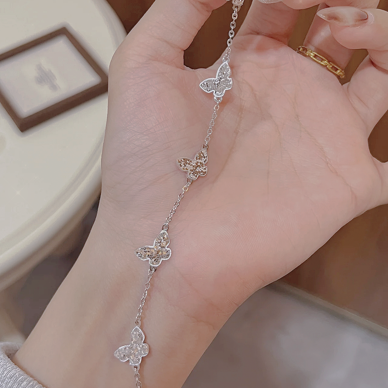 足银银制品 足银990蝴蝶碎冰冰小清新精工时尚百搭轻奢足银手链