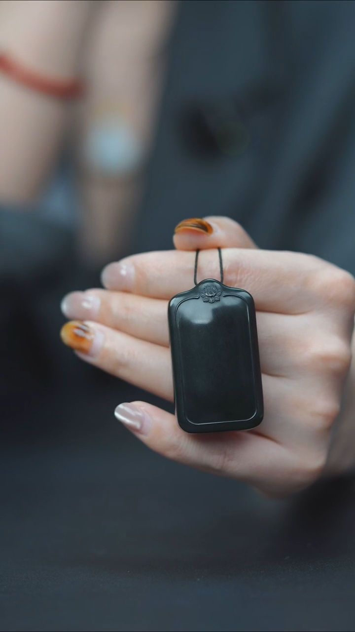 颈饰未镶嵌和田玉HI80025塔青无事牌