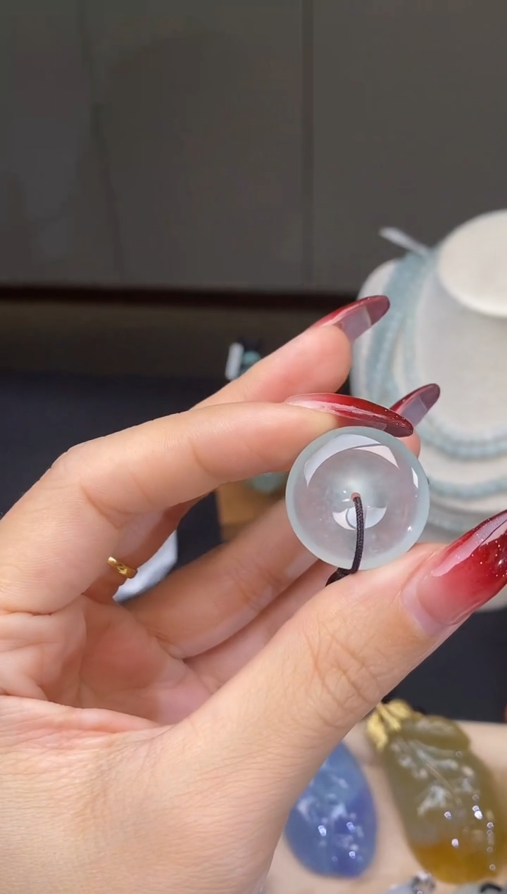 【闪购商品】翡翠吊坠(不含链)未镶嵌扣子