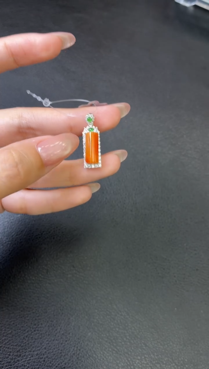 吊坠(不含链)银S925镶嵌翡翠吊坠