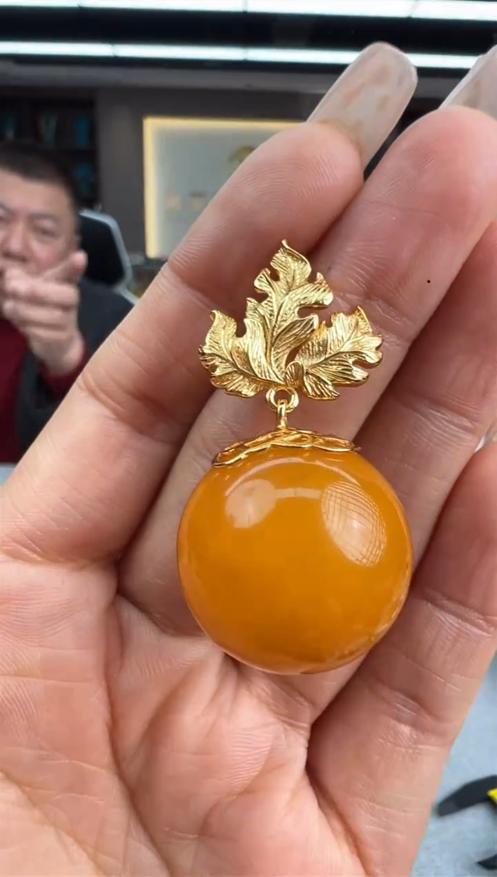 【闪购商品】琥珀颈饰银S925镶嵌47秒拍号