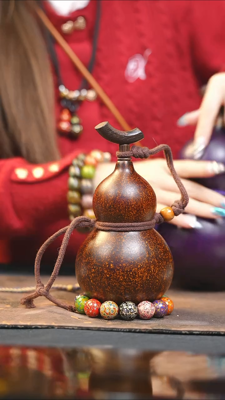 【闪购商品】WQ120大漆酒葫芦不包手串及旋转底座