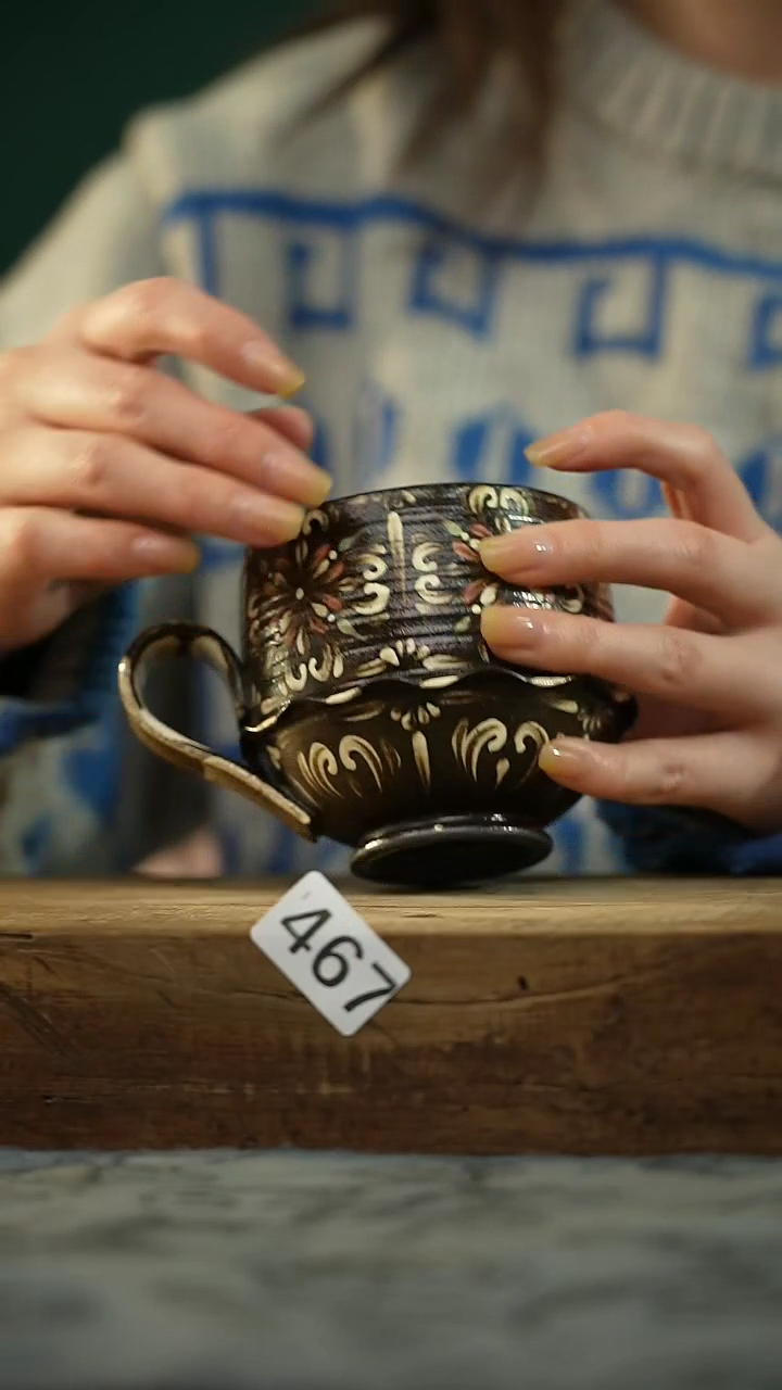 【闪购商品】瓷片新品！设计师款手绘/咖啡杯 听歌