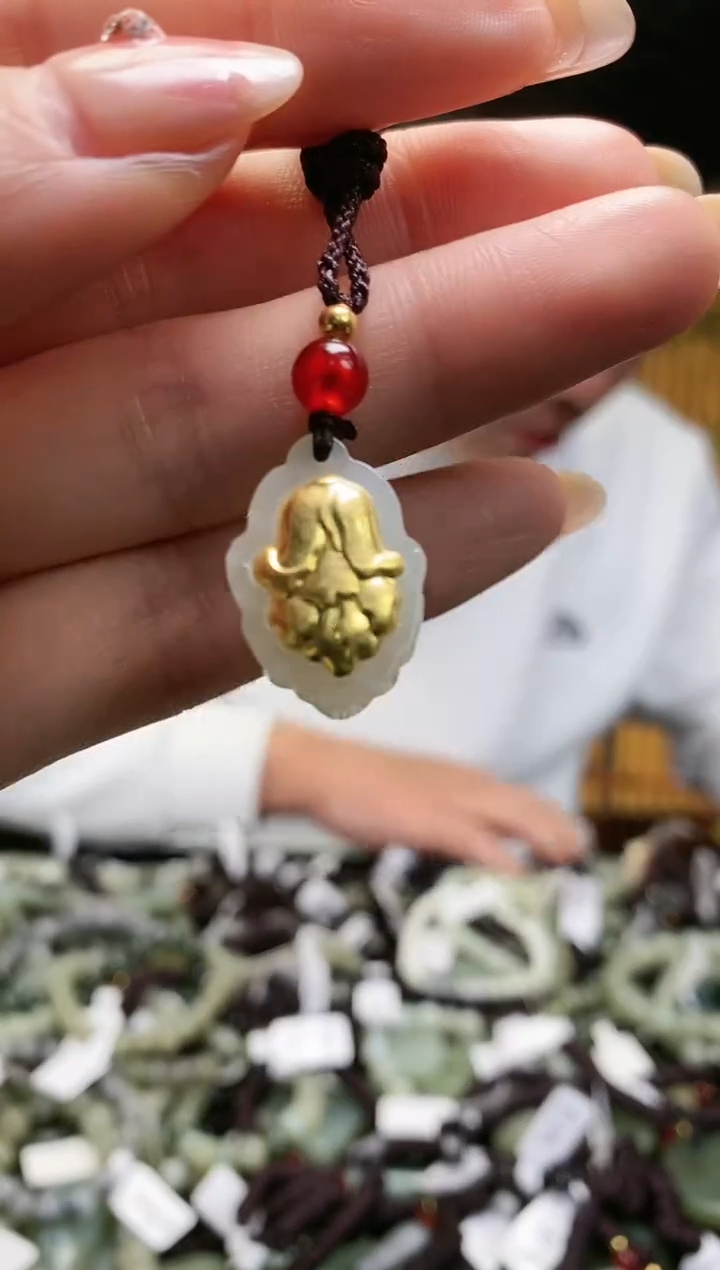 【闪购商品】和田玉颈饰未镶嵌多样性发货，拍一发一