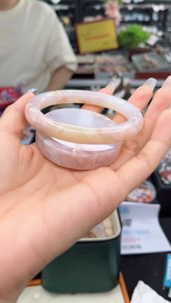 【闪购商品】石英质玉手镯未镶嵌59圈口（赠品镯心）3039285