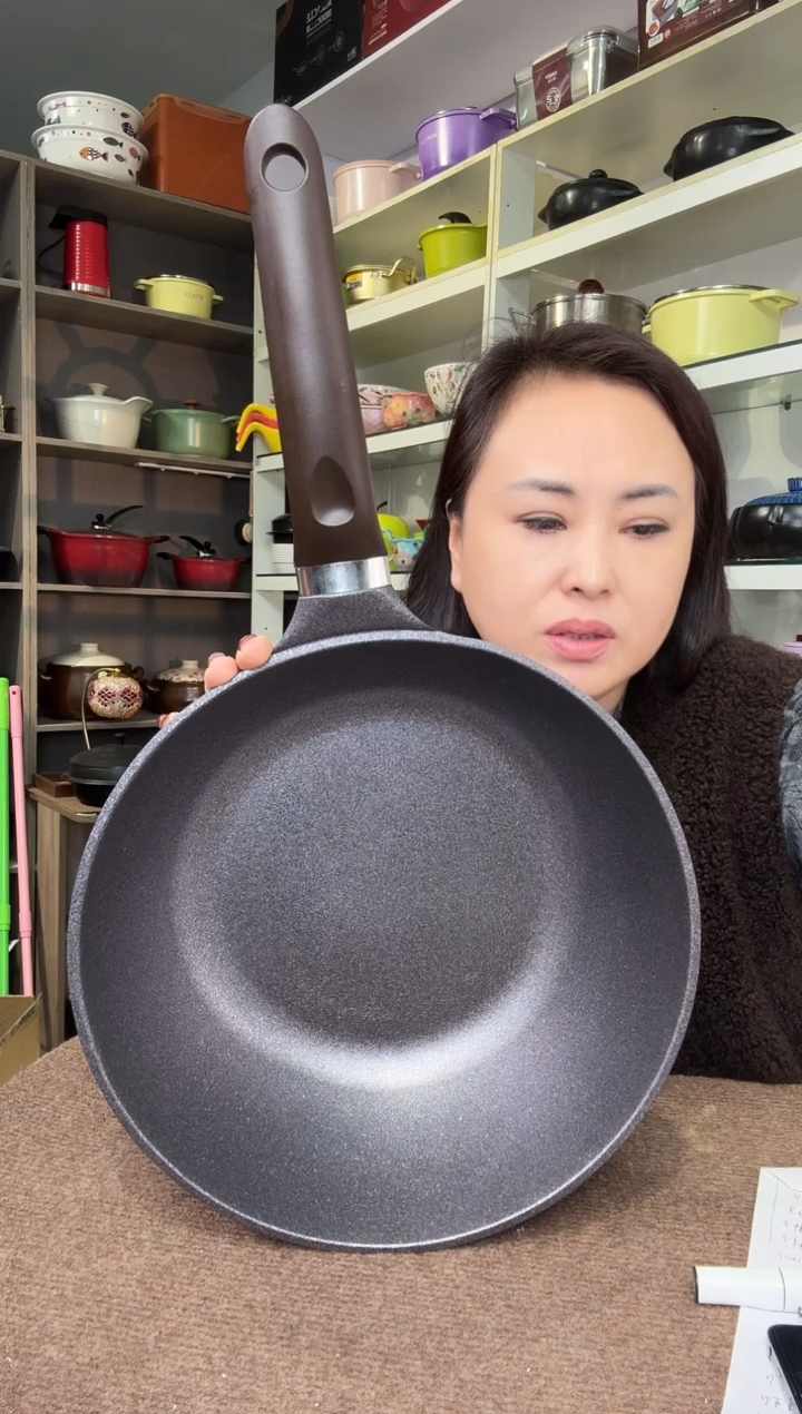 用****730cm炒锅不带盖