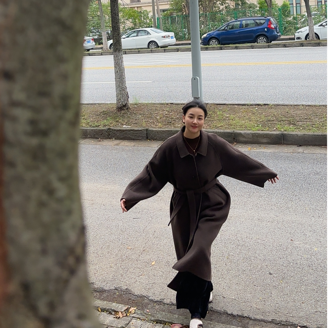 小方领女中长款轻职风长款毛呢外套外套连帽宽松户外