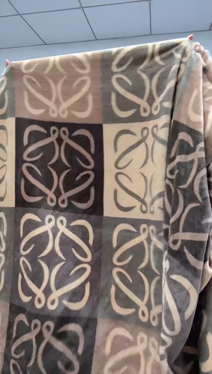 法兰绒2.5X1.8左右以主播所说为准