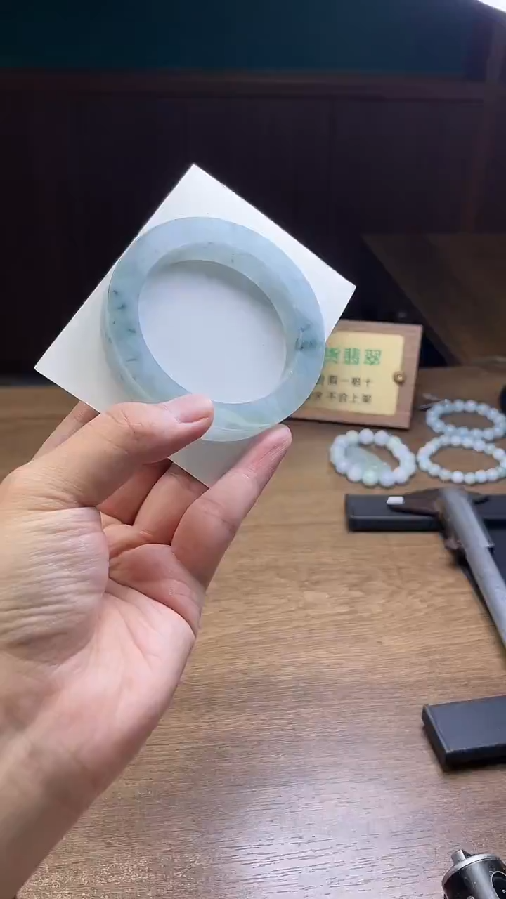 未镶嵌手镯定制翡翠开*定制