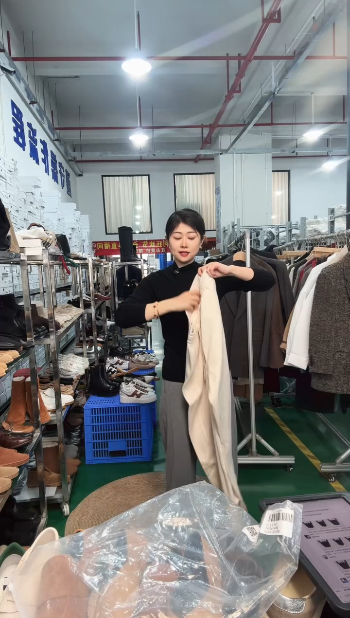 米白色 XXL 喜欢的姐妹去拍  140斤以内休闲裤