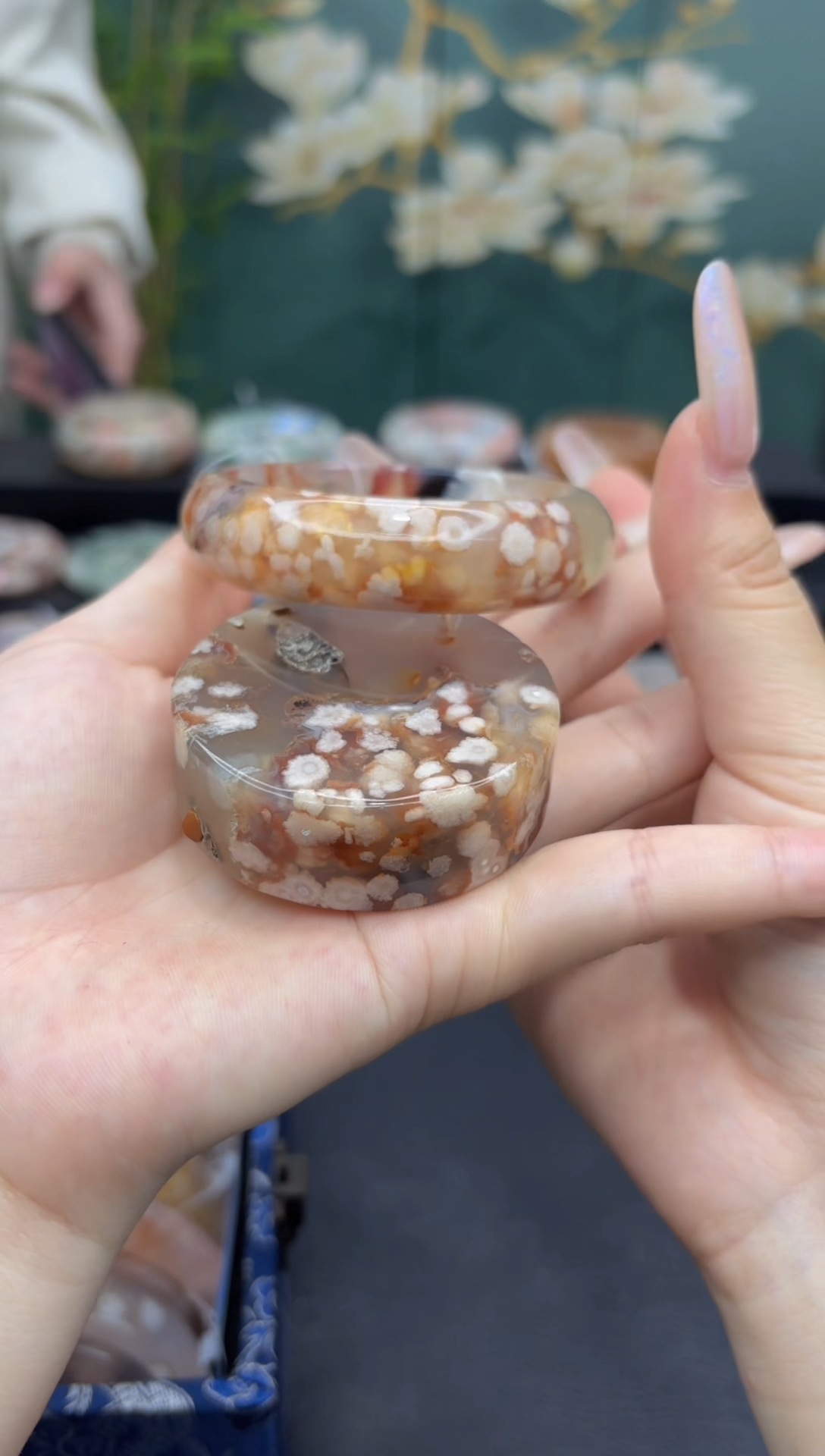 【闪购商品】石英质玉未镶嵌手镯A1120(56圈赠送镯心)