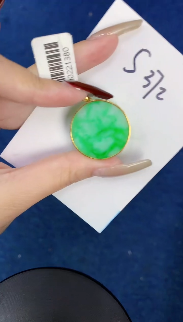 【闪购商品】翡翠颈饰18K金镶嵌0000000000