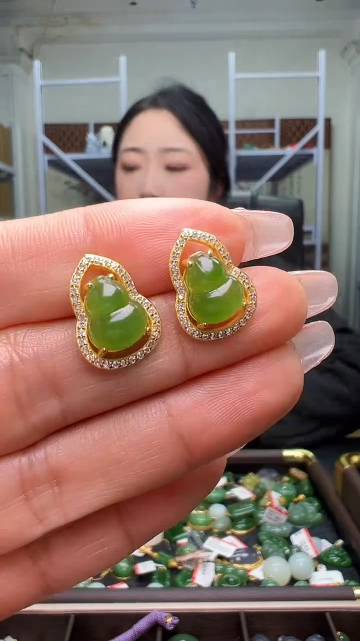 颈饰银S925镶嵌和田玉（多样性发货.发其一)12.23.103