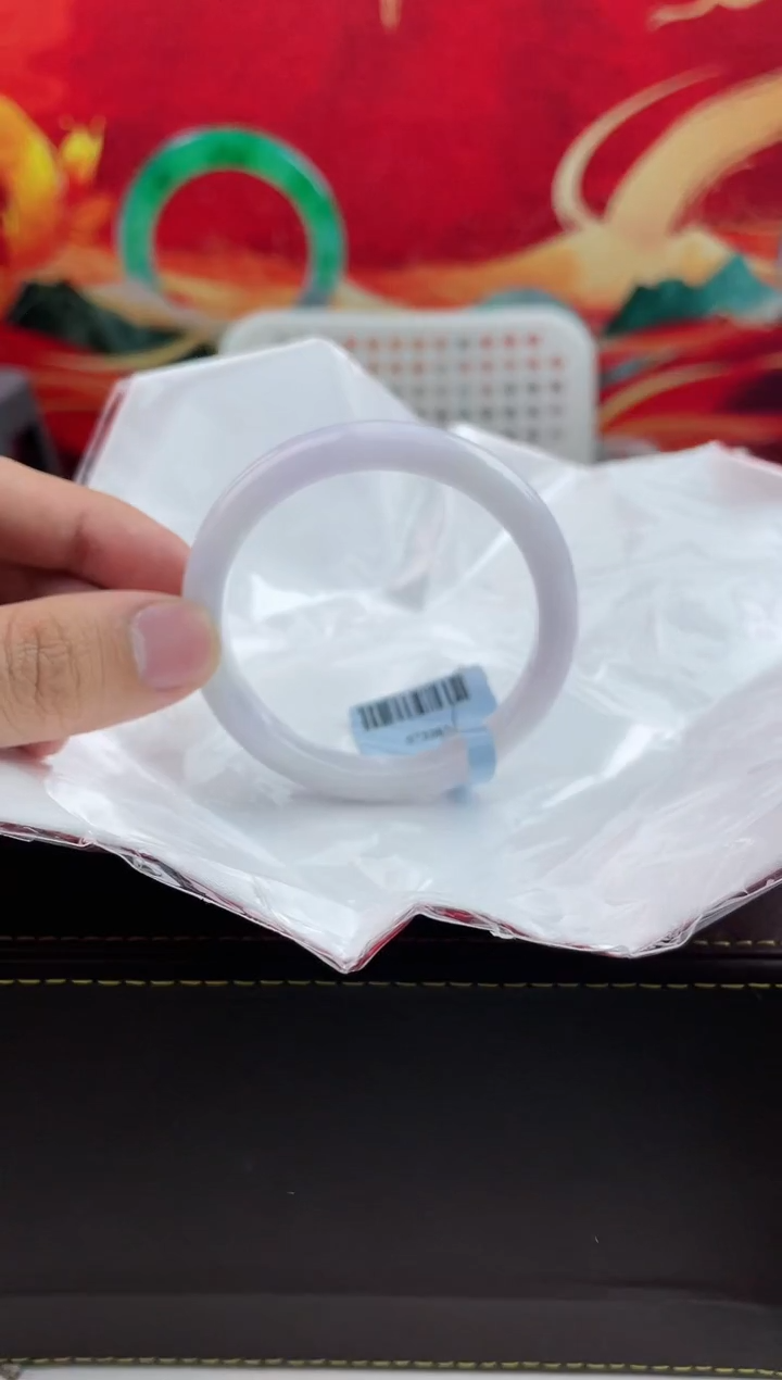 【闪购商品】翡翠手镯未镶嵌13翡翠手镯（微瑕）