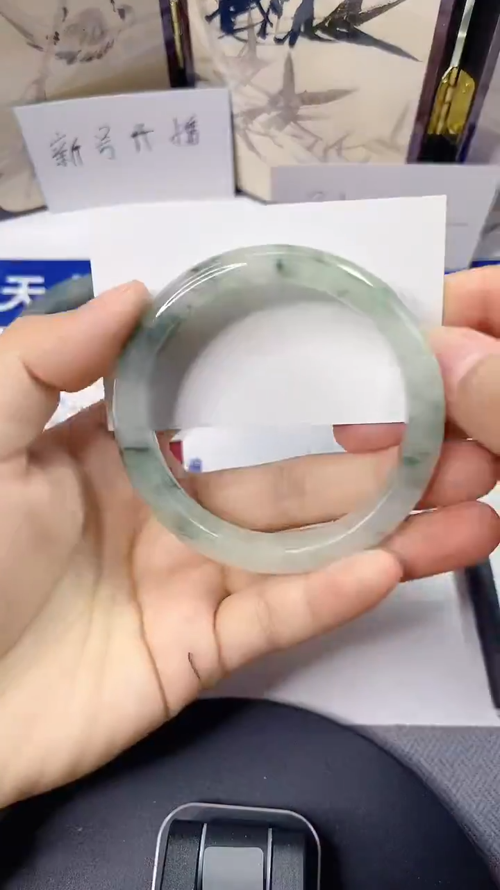 未镶嵌手镯石英质玉41-57/58