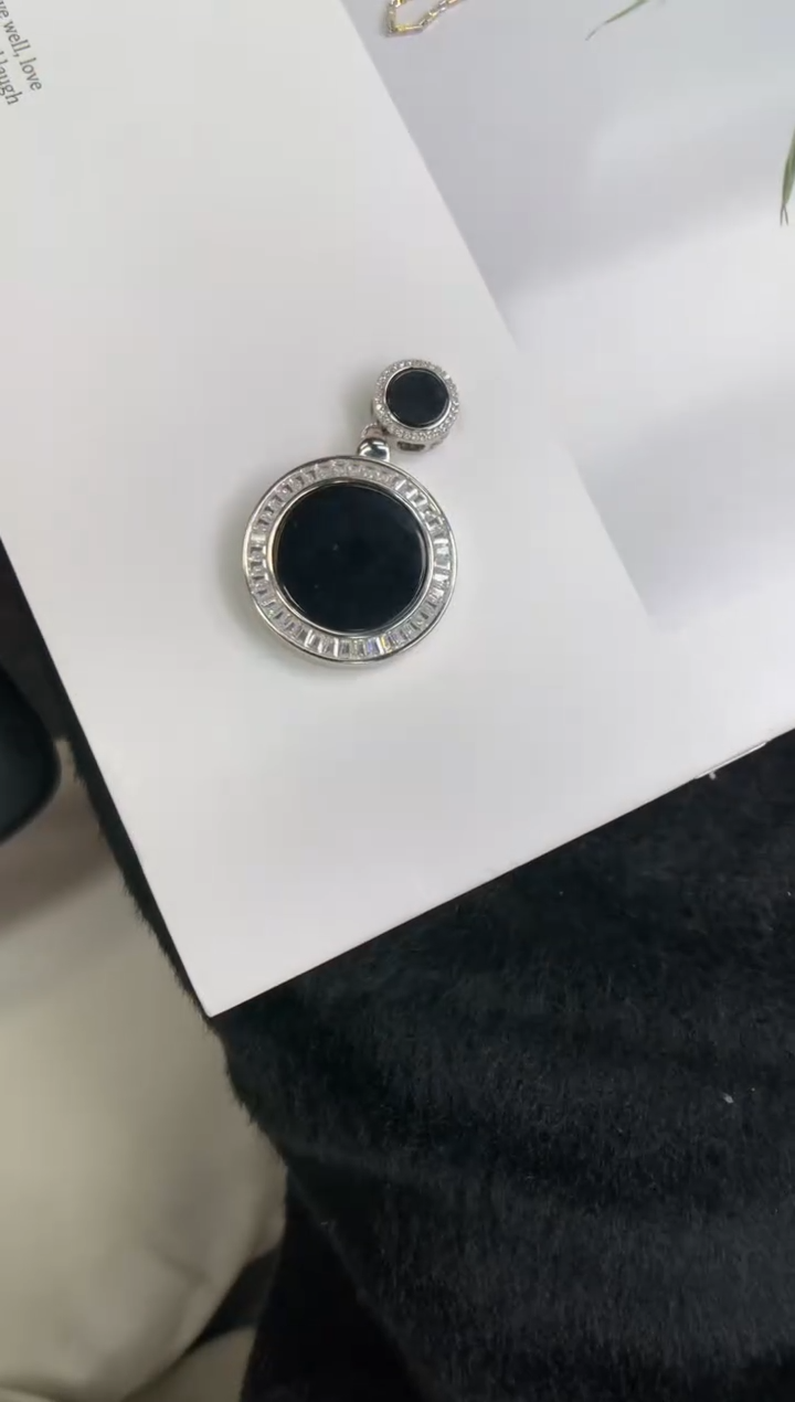 颈饰银S925镶嵌翡翠墨翠无事牌