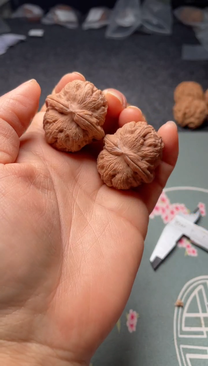 把件文玩核桃w234  元宝  36尺