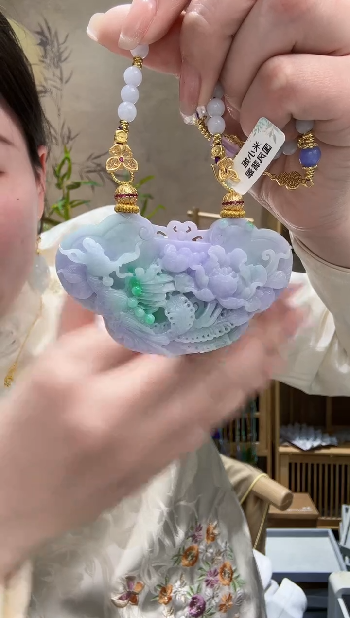 【闪购商品】翡翠颈饰未镶嵌吊坠