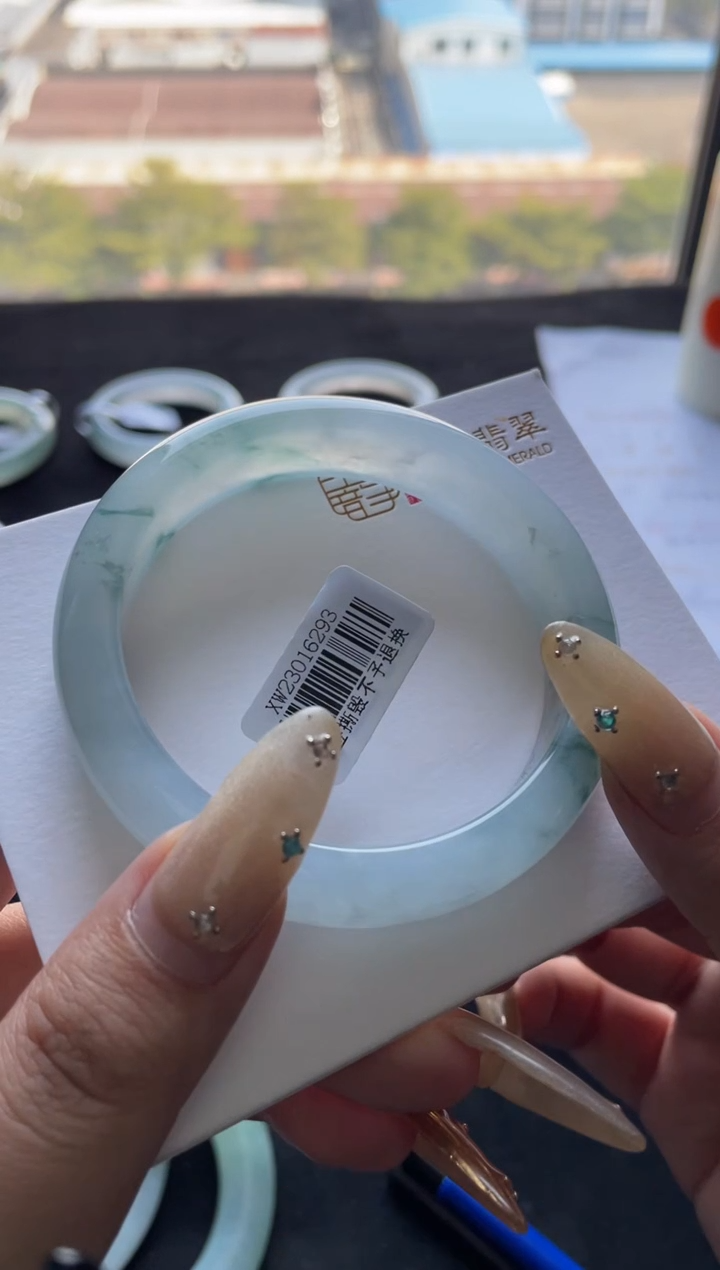 未镶嵌手镯翡翠三天鉴赏期