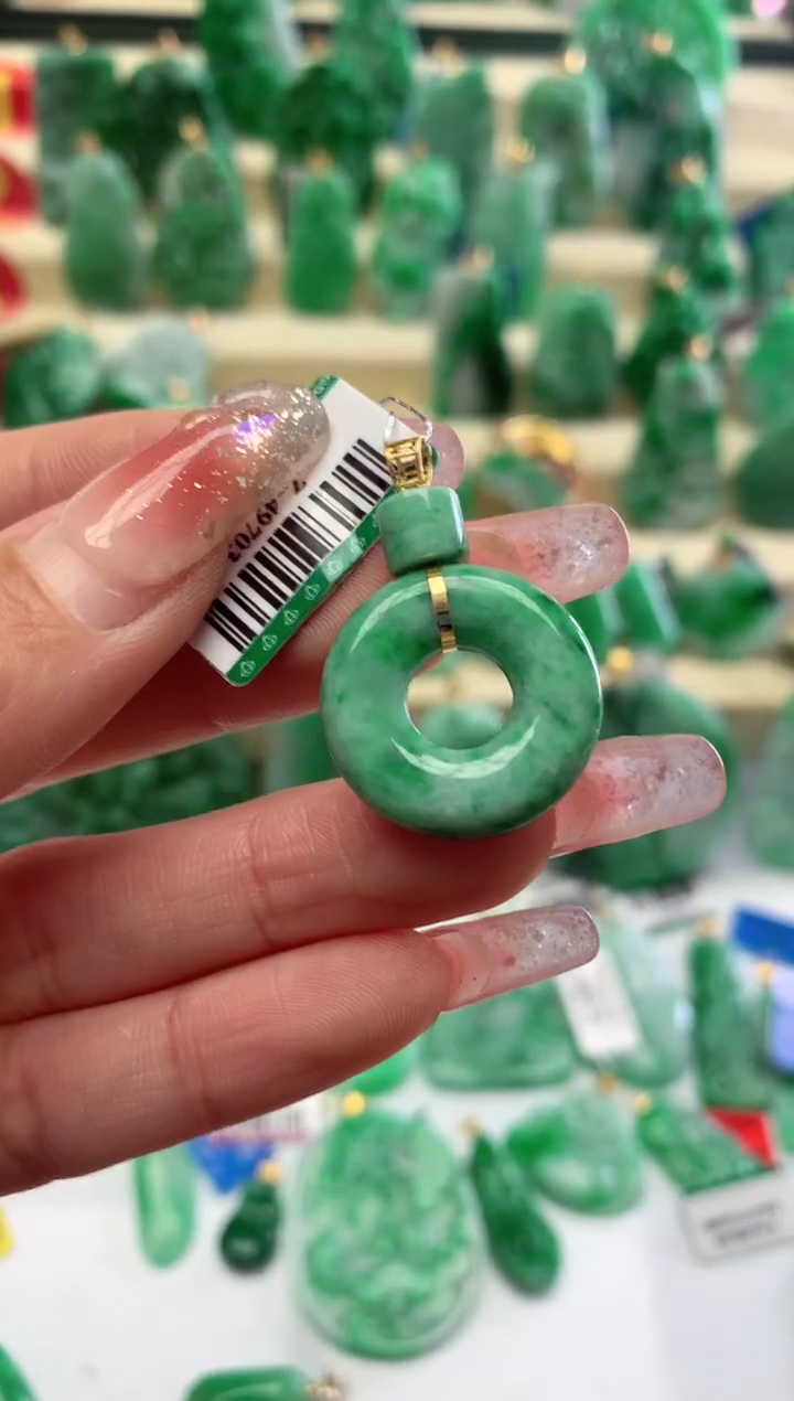 【闪购商品】翡翠颈饰18K金镶嵌挂件