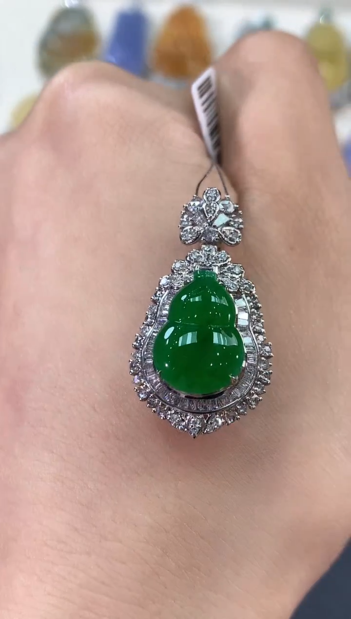 【闪购商品】翡翠吊坠(不含链)18K金镶嵌c88