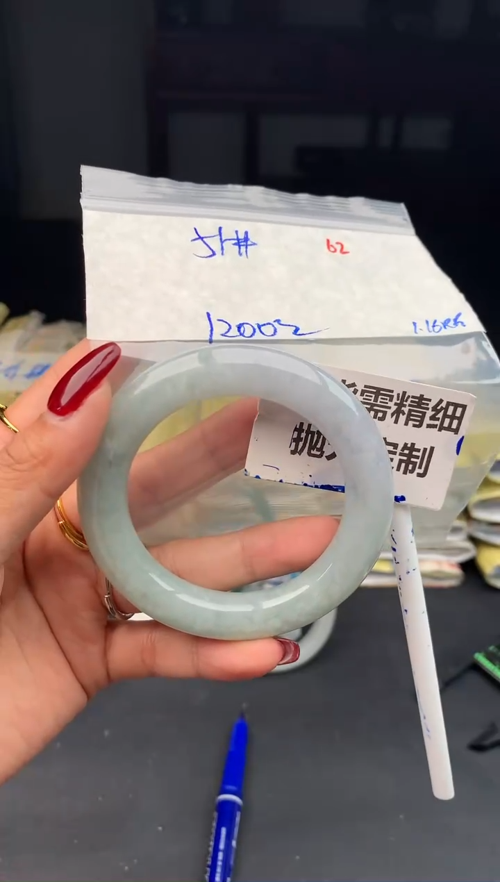 【闪购商品】定制翡翠未镶嵌62毛货需精细抛光多样性1件1200元