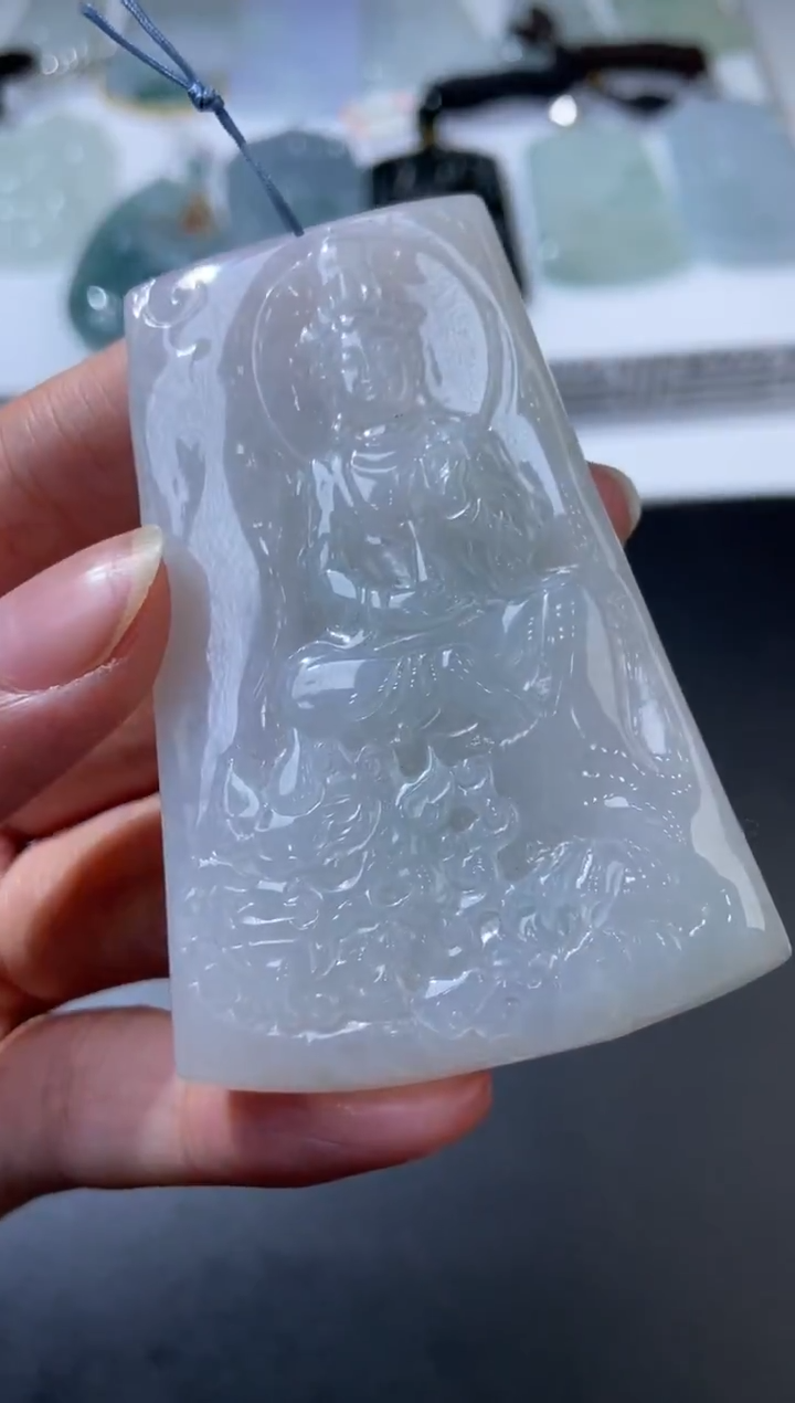 未镶嵌挂件翡翠376932   多人