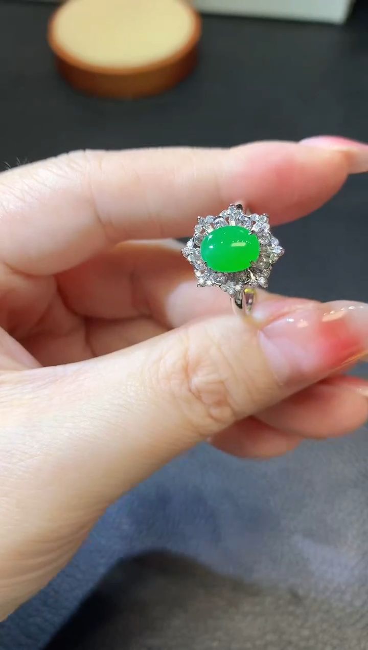 【闪购商品】翡翠戒指18K金镶嵌A33 翡翠