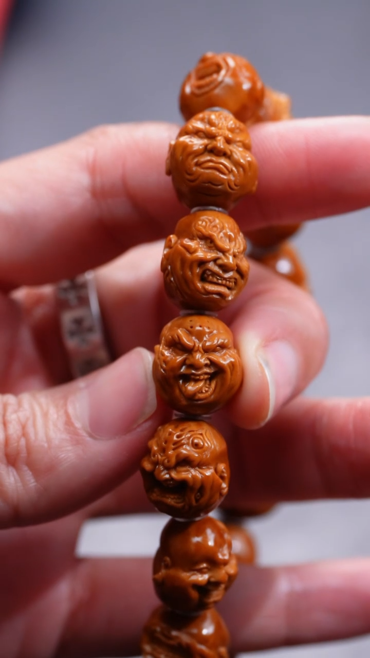 【闪购商品】橄榄核吊坠橄榄核