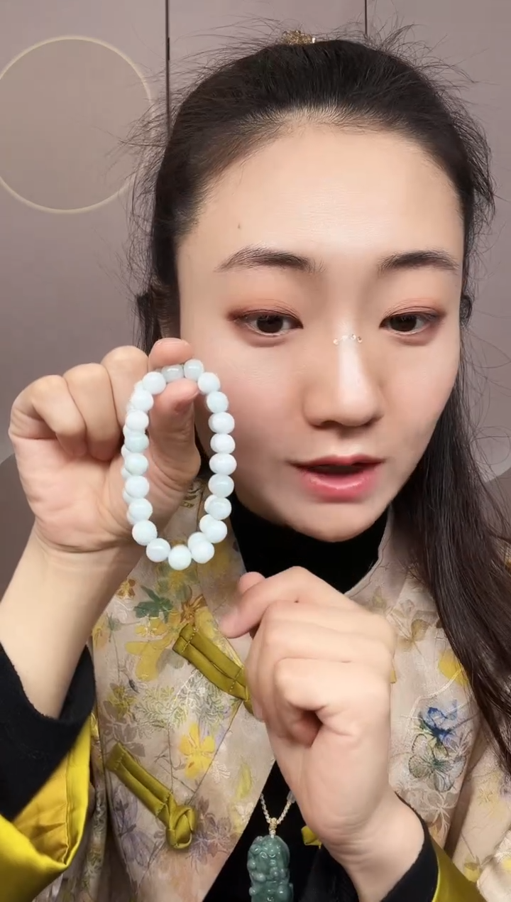 【闪购商品】翡翠颈饰未镶嵌手链