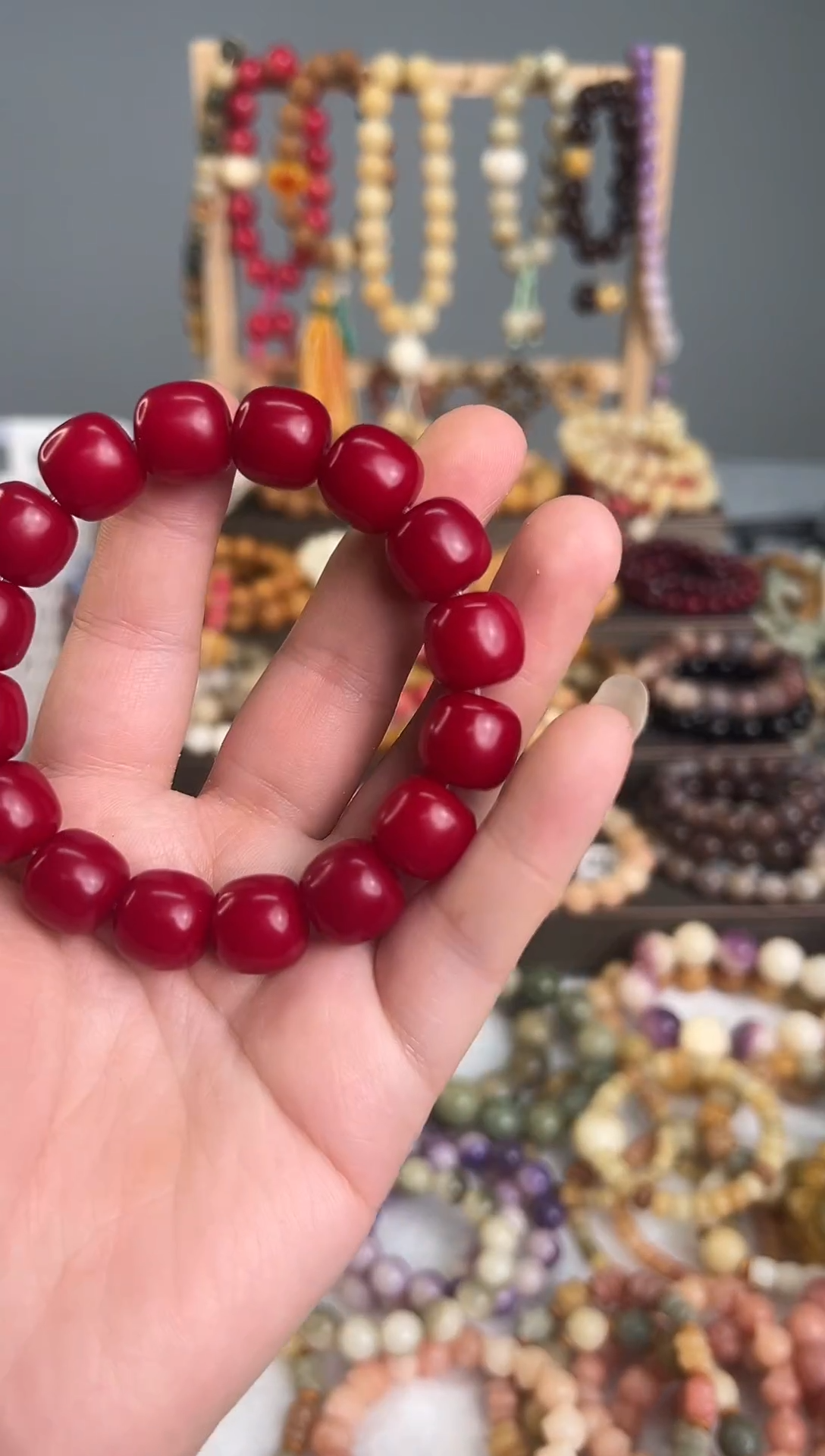 红色桶珠菩提手串