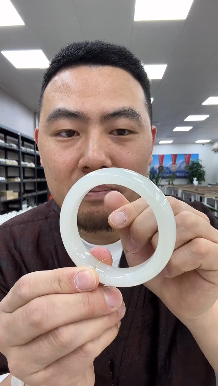 【闪购商品】和田玉手镯未镶嵌58.5  143