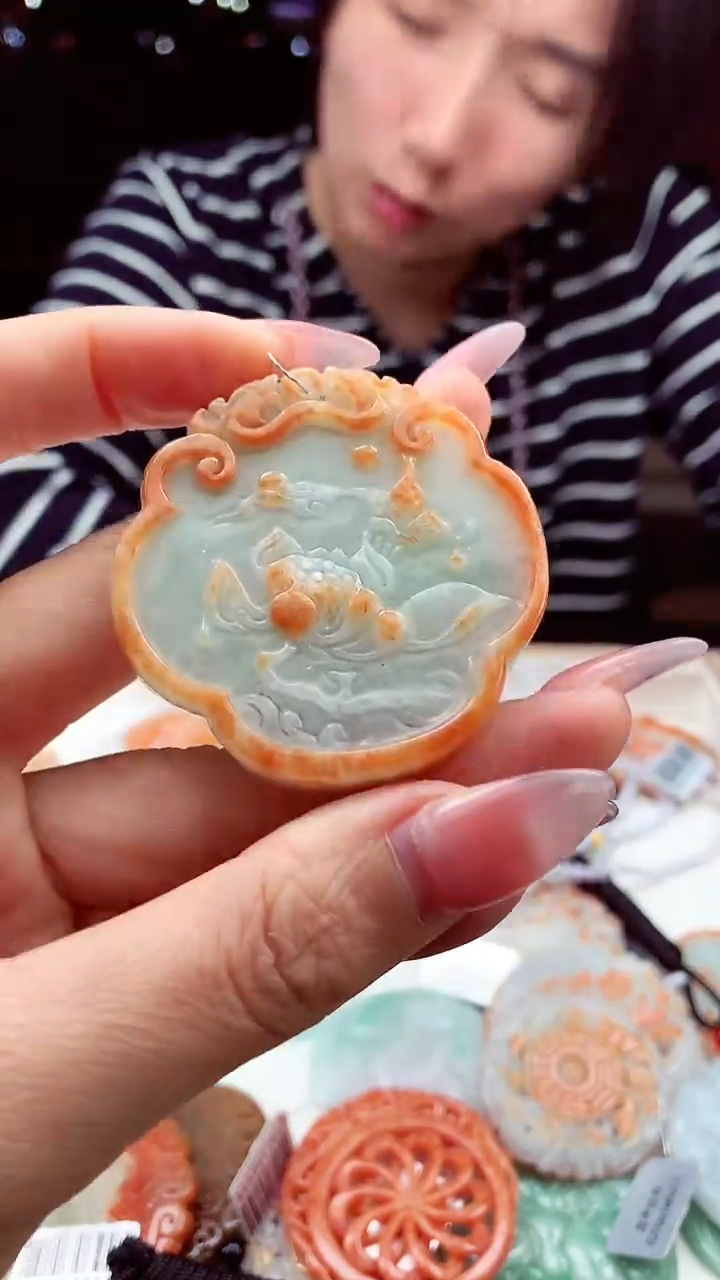 颈饰未镶嵌翡翠天然A货翡翠