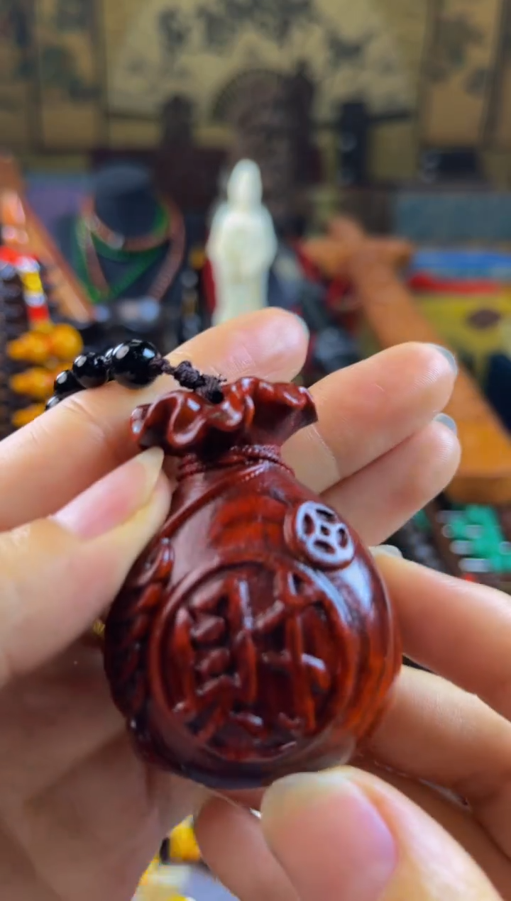 檀香紫檀（小叶紫檀）手把件