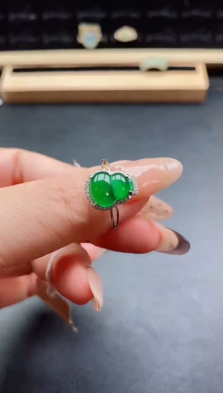 银S925镶嵌戒指翡翠1