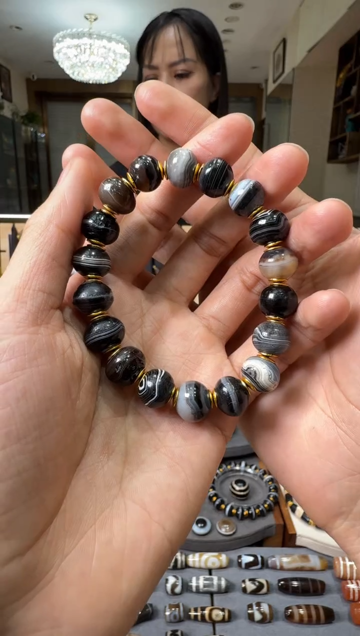 【闪购商品】玛瑙/玉髓珠宝半成品未镶嵌玛瑙珠手串