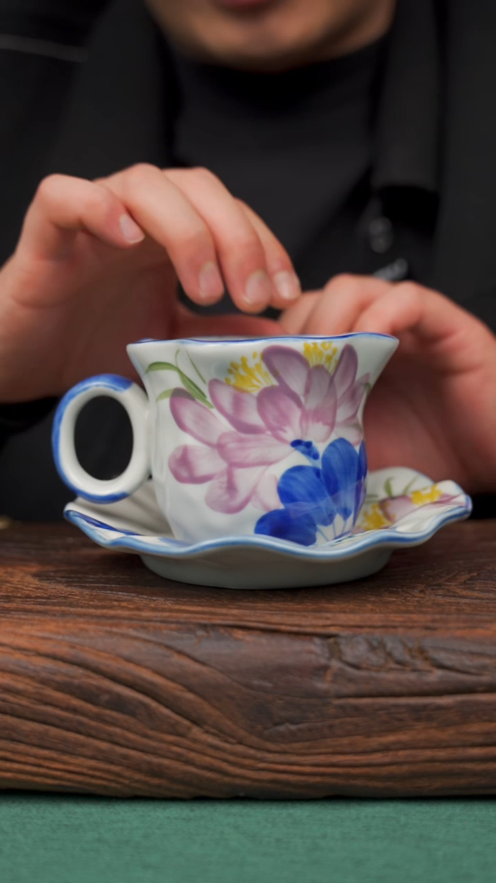 【闪购商品】瓷片寻一缕瓷香杯釉下手工手绘瓷器 紫荷咖啡杯