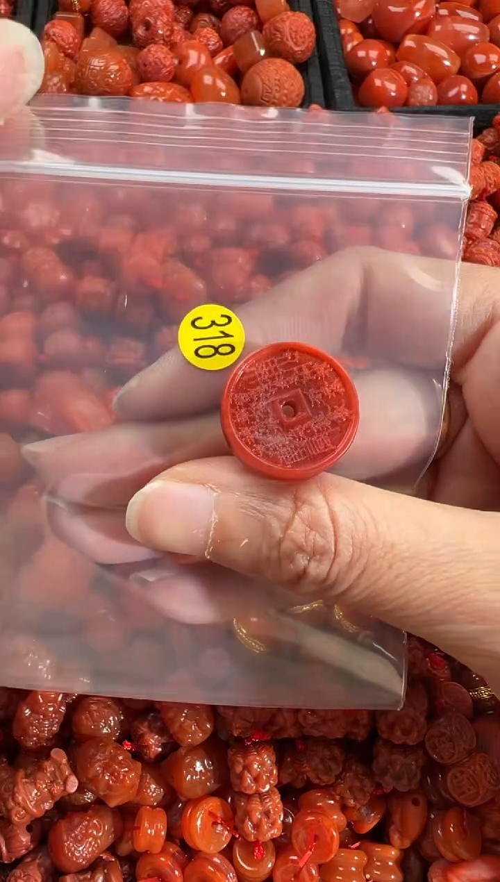 南红玛瑙未镶嵌颈饰1