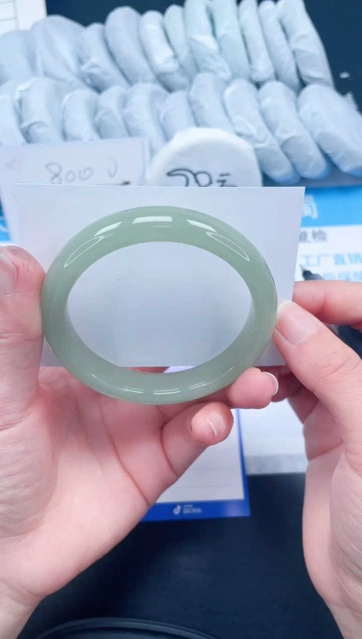 【闪购商品】石英质玉手镯未镶嵌50-56.5