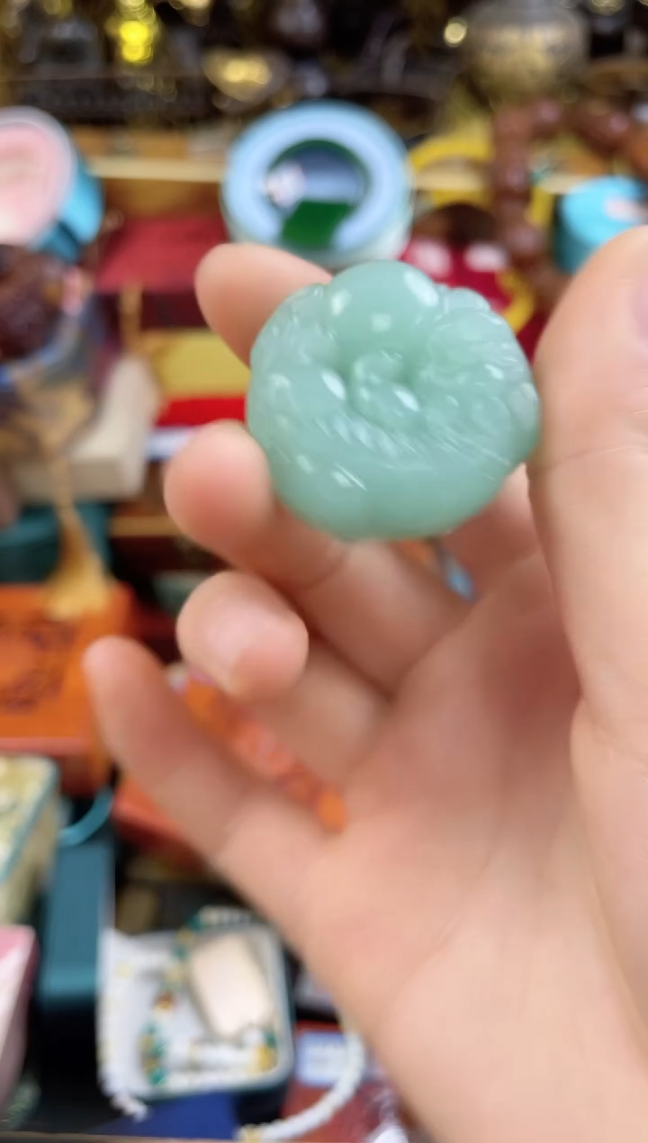 未镶嵌颈饰琥珀大梦高端精品链接