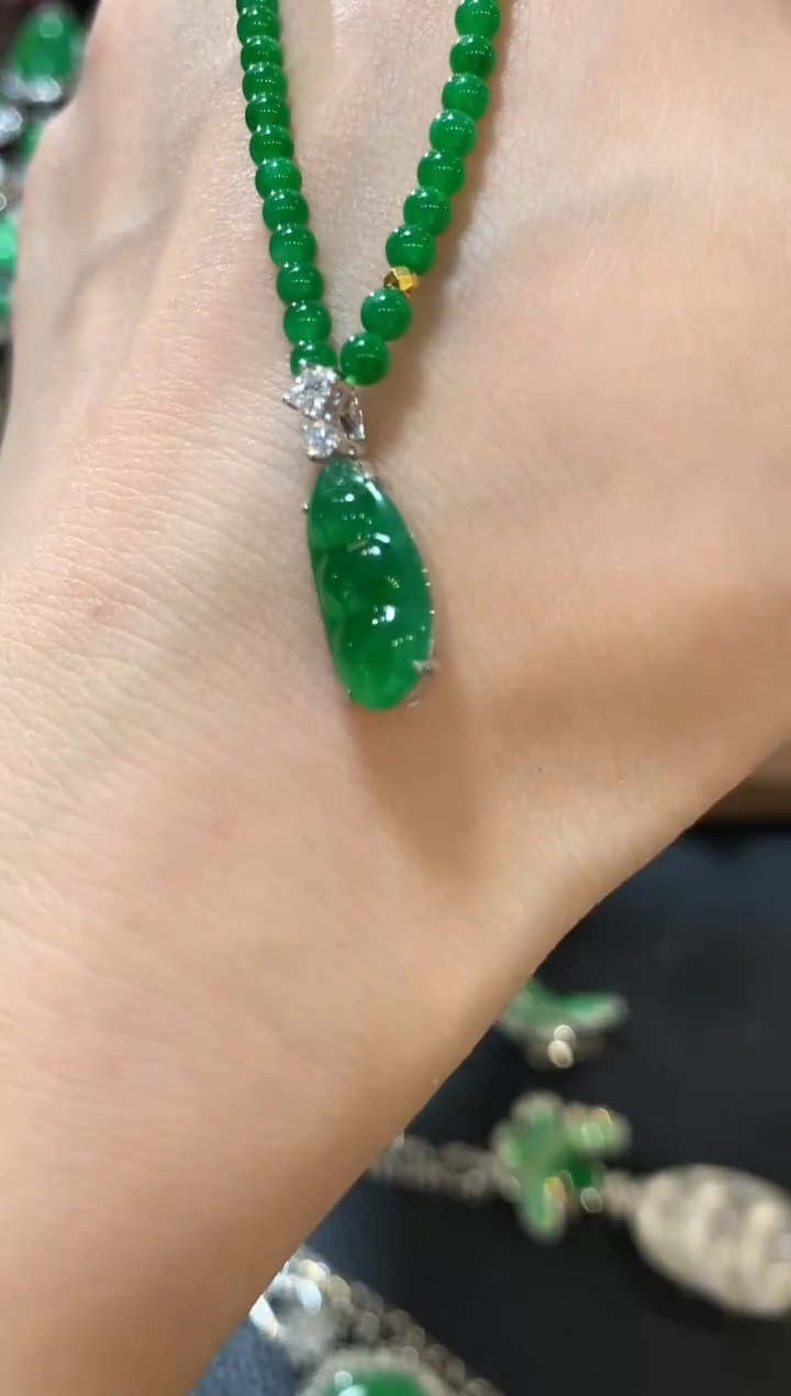 吊坠(不含链)18K金镶嵌翡翠z45   