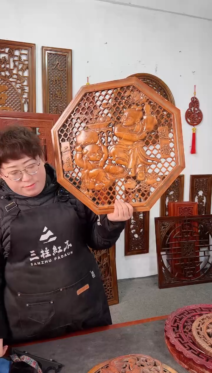 【闪购商品】香樟木木雕53公分 二童送福