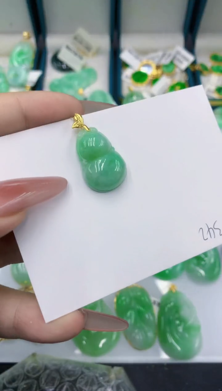 颈饰未镶嵌翡翠111111