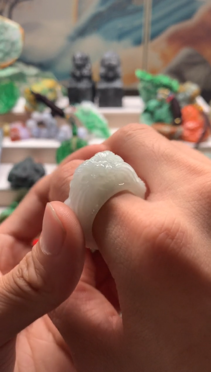 颈饰未镶嵌翡翠天然A货翡翠20.5圈口