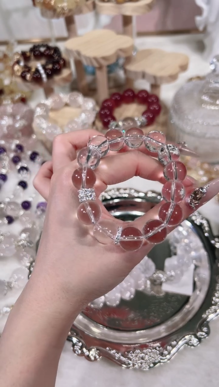 【闪购商品】水晶手链未镶嵌天然水晶默认微瑕 多样性发货发其一