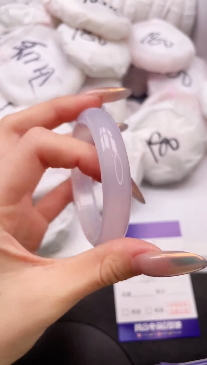 【闪购商品】石英质玉手镯未镶嵌24L321-54