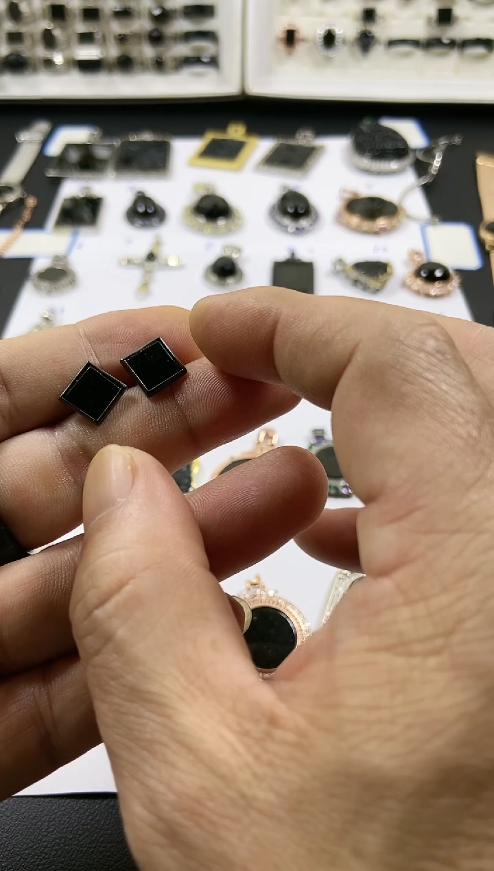 银S925镶嵌翡翠耳钉方形