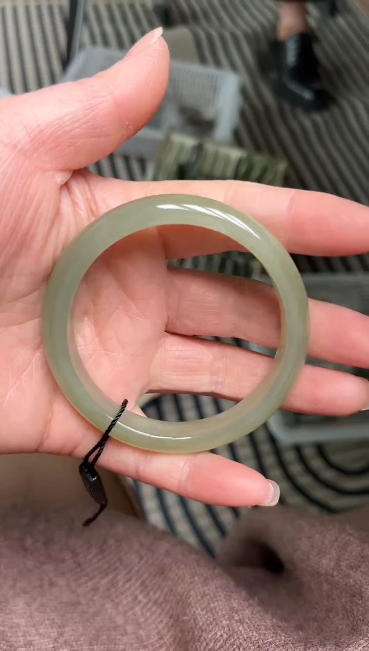 【闪购商品】和田玉手镯未镶嵌圈口59  H-15