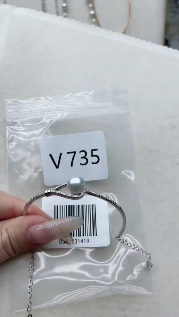 【闪购商品】海水珍珠手镯银S925镶嵌V735