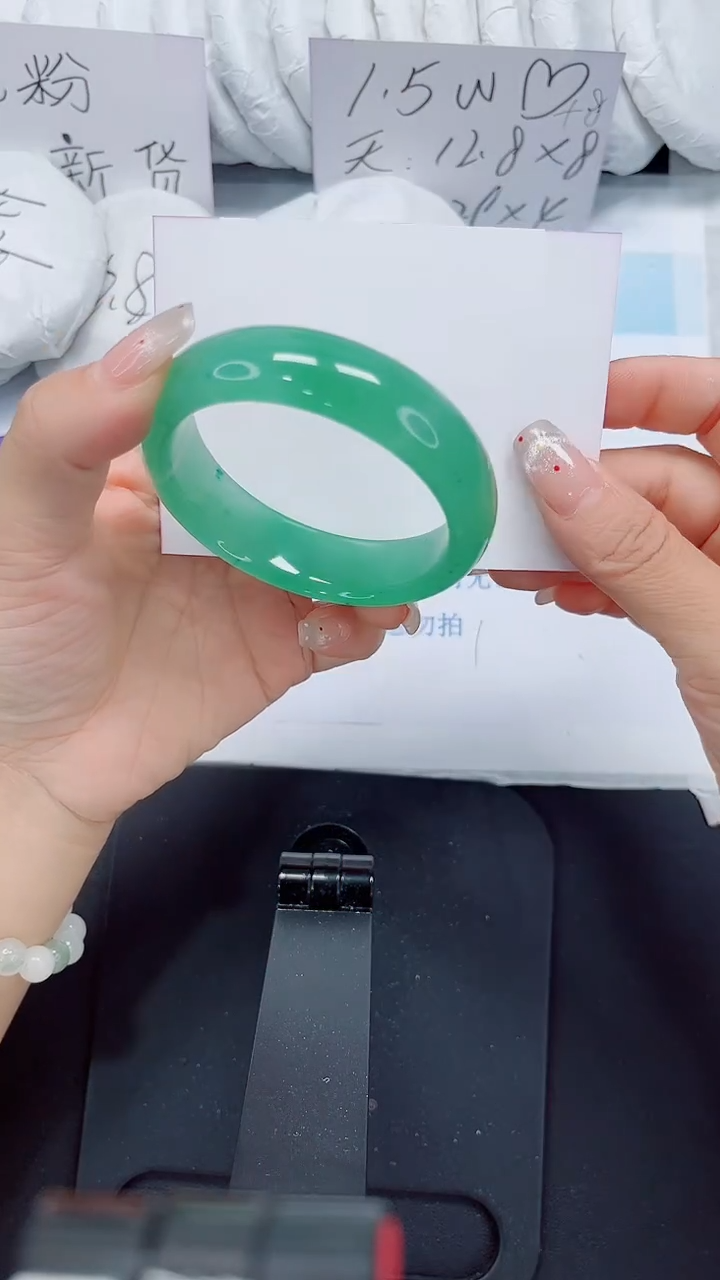 石英质玉手镯未镶嵌113-54